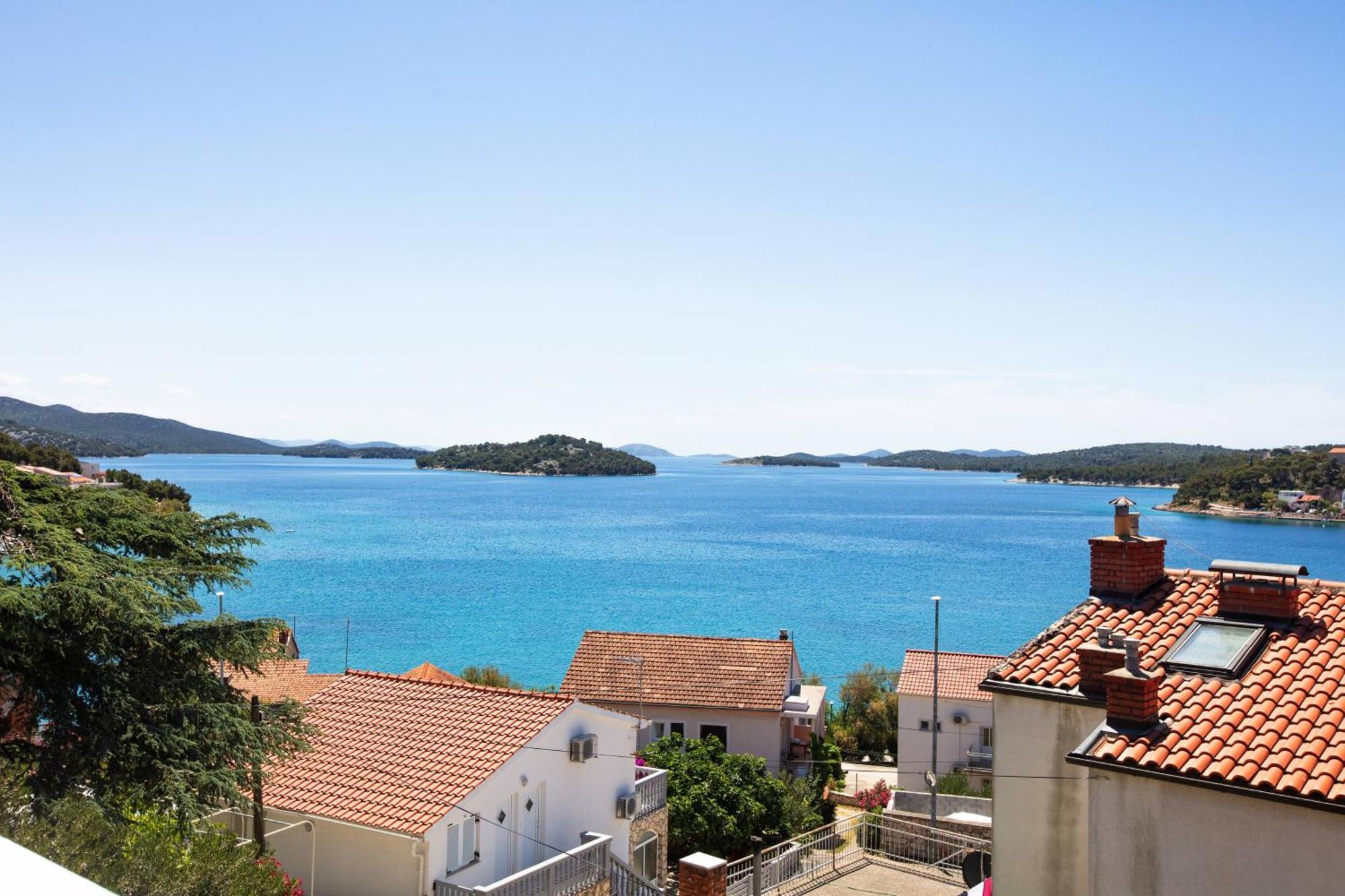Apartments By The Sea Tisno, Murter - 812 Dış mekan fotoğraf