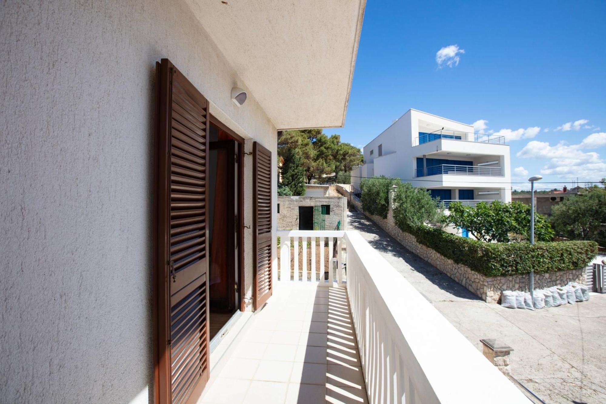 Apartments By The Sea Tisno, Murter - 812 Dış mekan fotoğraf